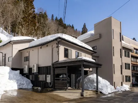 Ponshu Hotel Suimu Отели в г. Сакаэ