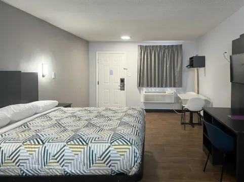 Studio 6 Suites Hurricane, WV Hotels in Hurricane