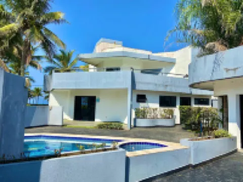 Luxury Beachfront House