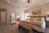 Serene Lake View Retreat + Fish Prep Lodge