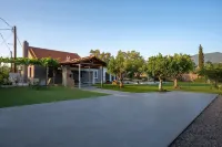 Private Pool Retreat - Georgia's Garden Oasis
