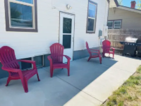 Cozy 3-bedroom house in charming Casper with AC, WiFi. Centrally located!