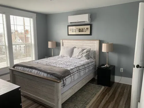 Minutes to Beale 4BR/3BA SFH
