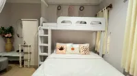 Nira Dark Rooms