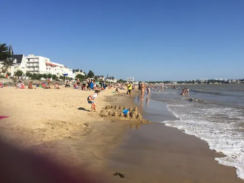 Gite in Quiet Hilltop Hamlet - An Area Of Vineyards With Stunning Views