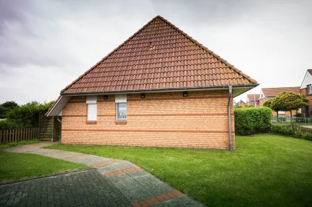 Feel at home ... only 300 meters from the sea.