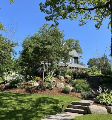 Charming Four Seasons Lake Front Renovated Cottage in Bala, Moon River Muskoka