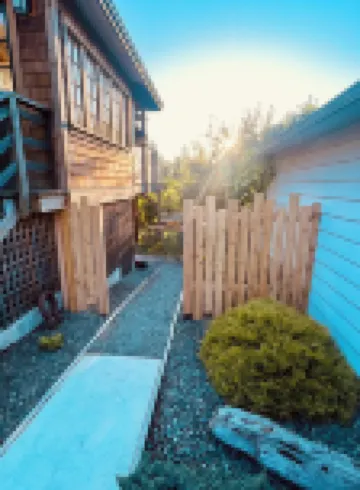 Charming suite at the lake, right in the heart of the village.