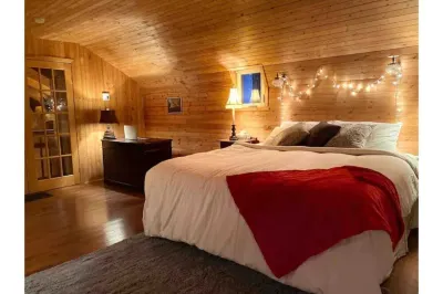 Cottage by River Falls with Hot Tub & Sauna