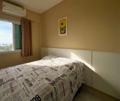 APARTMENT WITH SEA VIEW, 2 PARKING SPACES, ABSOLUTE HYGIENE, WE HAVE OTHER OPTIONS. Hotels in Praia das Toninhas