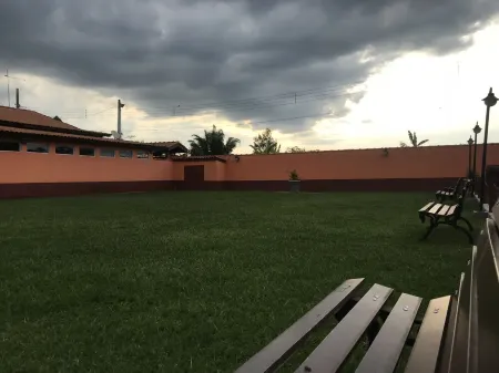 Portal do Sol Ranch Отели в г. Биритиба-Мирин