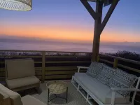 Chalet with breathtaking ocean views