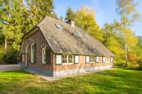 Fine vacation farm Pretoria for 8 people in the Achterhoek region Hotels near Kersthuis Hengelo Gld