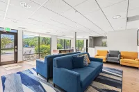 格倫伍德斯河畔舒適套房飯店