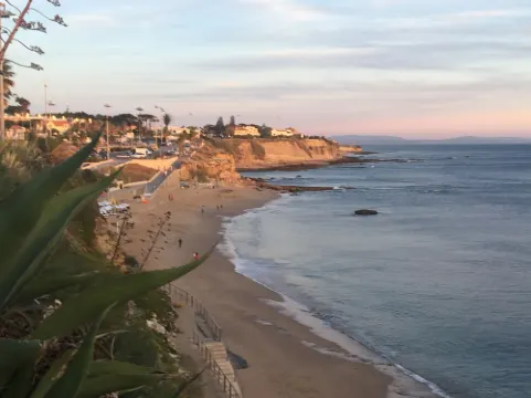 S. PEDRO House | Apart with pool and garden São Pedro do Estoril (by the beach)