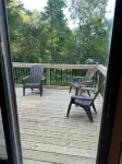 Cozy 2-bdrm home minutes from Kinnick and Melrose tailgating, AC, WiFi, parking