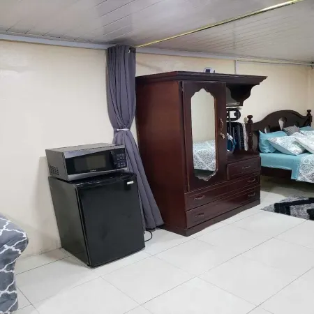 Guyana Vacation Rentals - Georgetown  Apt 2 Отели рядом с Аэропорт Огл