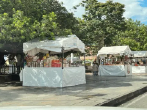 Cozy apartment just 20 minutes from the AIRPORT!