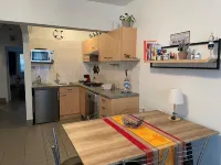 Cozy apartment on the seawall in Westende