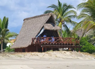 Castillo Encantado - Your Doorway to Paradise فنادق في 