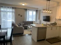 Spacious and modern townhome in Collingwood