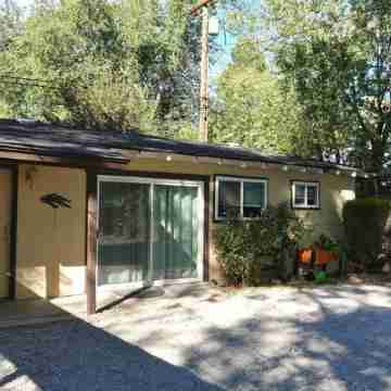 Quiet Bungalow in South West Reno. Hotel Exterior