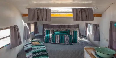 Vintage Camper delivered to your reserved campsite! Near Surf Beach & Downtown Các khách sạn gần Camino Real Park