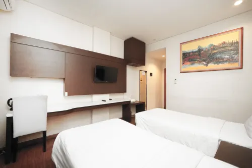 Sutan Raja Guesthouse Talaga Bodas Hoteles en Lengkong