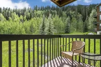 Beautiful  & Sunny 2 Bedroom 2 Bath