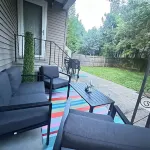 Colonial Style Home 5 Br 2 bath n’ Parking! Close to restaurants n’ colleges!
