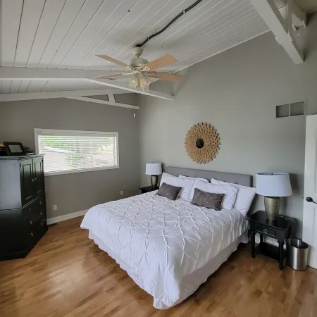 NEWLY UPDATED!!!Amazing lakefront home