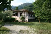 Looking for a quiet place? VILLA CASCIANI Hotels in Borgo a Mozzano