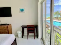 Beautiful Ocean Views! Only steps from the ocean! in the Center of 7 Mile Beach!