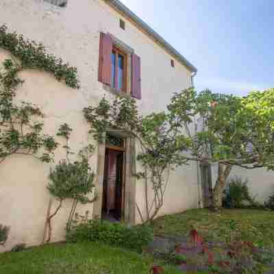 Independent apartment for 4 to 5 people, town center and very quiet. Hotel Exterior