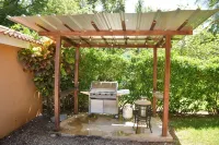 Charming Hispaniola 3 Bed/3 Bath Villa 66 with a View and Private Pool Hotels in 