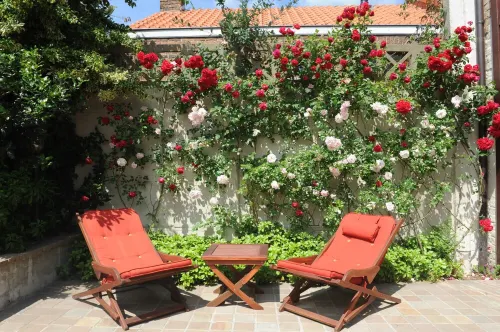 Holiday Home with Cosy Garden in the Historic Centre of Bruges - 자쿠지