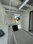 Quaint 1 bedroom apartment close to Mullins Beach Hotels in Mullins