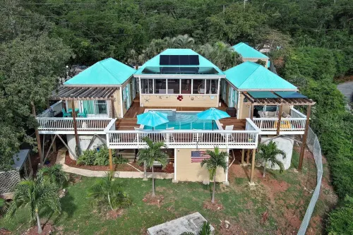 5 bedroom Villa, Pool side Villa, and De Bunk house with Pool, Sleeps 1-8 - balcony