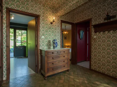 Hillside Stay Near Coo Fall