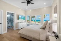 Luxury Private Oceanfront Villa w/ Infinity Pool - Sleeps 6- 12 people Hotel a 