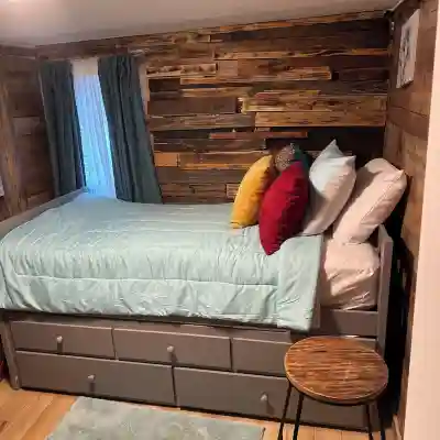 Charming 2-bedroom country house with AC, WiFi in Winter Haven Rooms