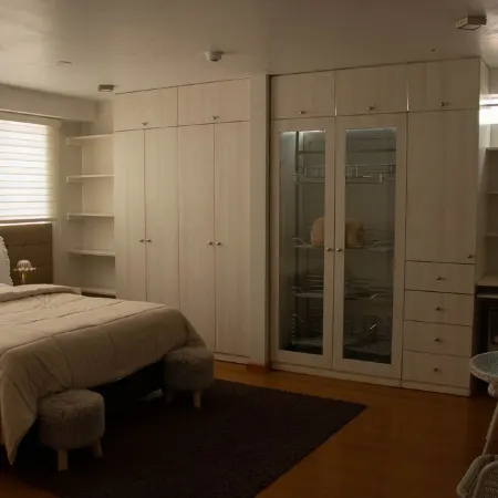 APARTAMENTO PENTHOUSE DE 350 M2, CON VISTA PANORAMICA DE LA CIUDAD.