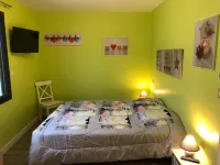 Villa of 125 m², Air conditioning, 4 bedrooms, sleeps 10, terrace, garden ...