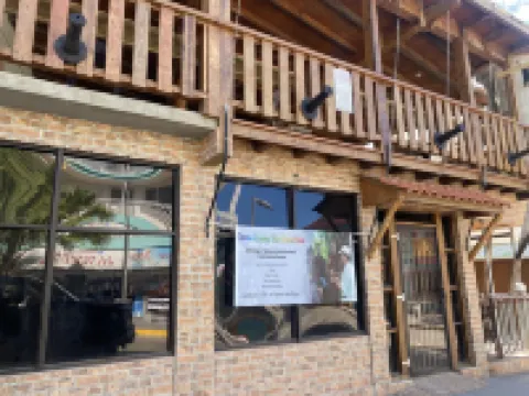 Perfect Location, Inside Poblado Boqueron