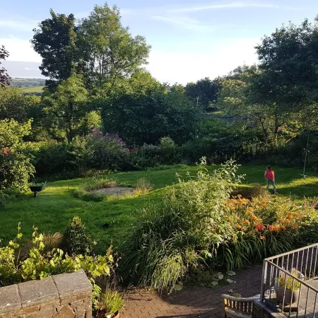 Escape to Pembrokeshire! Charming, spacious cottage - well located for exploring
