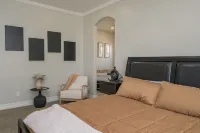 Mohave Desert Pool Home Hotels in Fort Mohave