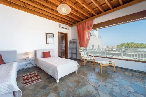 Arte Suites Pefki - مسبح غير متناهي