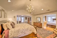 Damascus Home w/ Fire Pit & Views, Walk to Shops! - parking