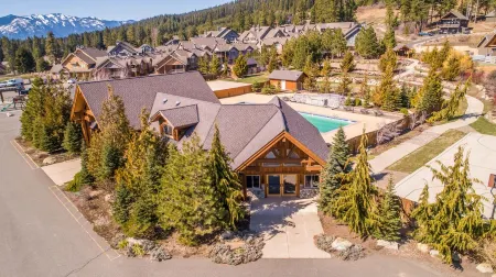 Luxury Outdoor Living!!