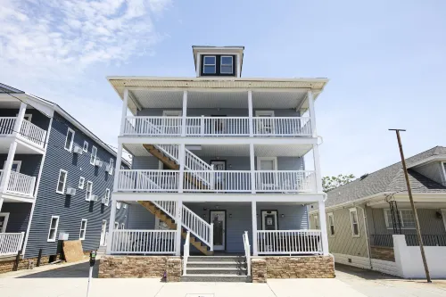 Garfield Beach House Hotels in Wildwood